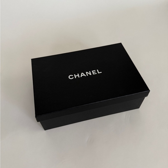 CHANEL Black Quilted Leather T-Strap Wedge Sandals - Picture 3 of 7